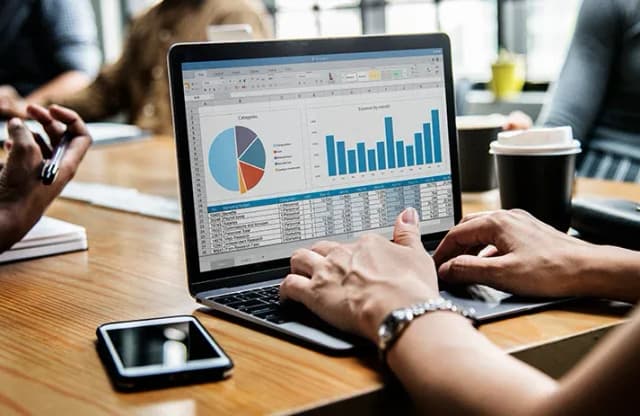 what is business analytics