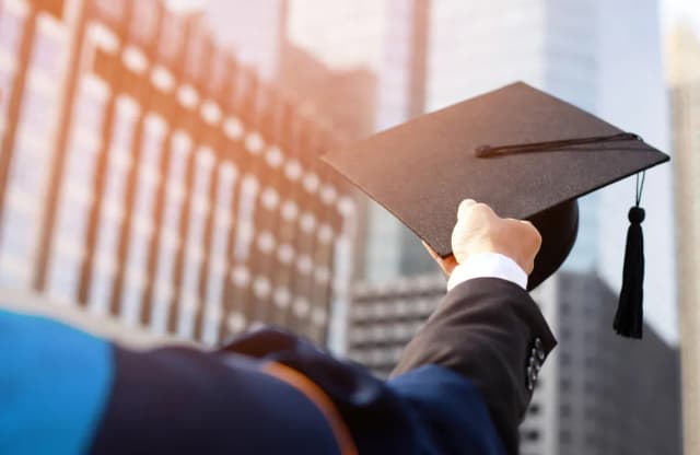 Executive MBA vs MBA