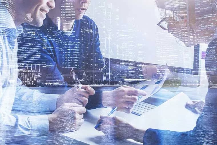 Top-5-Reasons-Why-Experienced-Professionals-Prefer-Executive-Programs-over-Executive-MBA